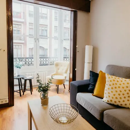 Ubicación Excelente Cerca De Centro Azkuna Apartamento *