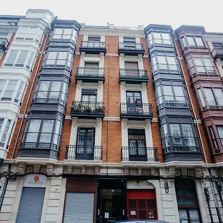 Ubicación excelente cerca de Centro Azkuna Apartamento